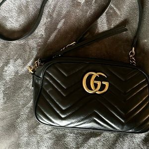 Gucci GG Marmont Small Shoulder Bag in black leather